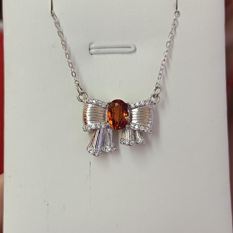 Fanta Garnet Necklace, Jewelry & Accessories from Taizhou, China - Lanmao Jewelry — Taizhou Huihuan International Trading Co., Ltd.