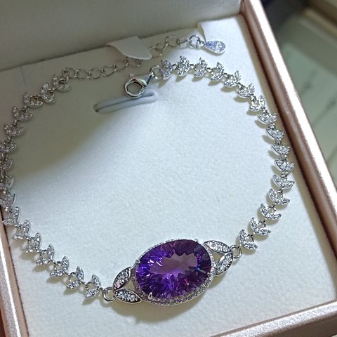 Amethyst Statement Bracelet, Jewelry & Accessories from Taizhou, China - Lanmao Jewelry — Taizhou Huihuan International Trading Co., Ltd.