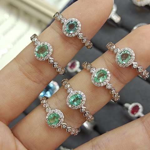Emerald Ring, Jewelry & Accessories from Taizhou, China - Lanmao Jewelry — Taizhou Huihuan International Trading Co., Ltd.