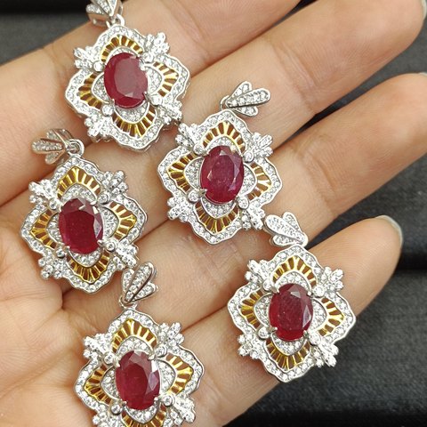 Ruby Pendant, Jewelry & Accessories from Taizhou, China - Lanmao Jewelry — Taizhou Huihuan International Trading Co., Ltd.