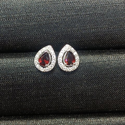 Garnet Drop Earrings, Jewelry & Accessories from Taizhou, China - Lanmao Jewelry — Taizhou Huihuan International Trading Co., Ltd.