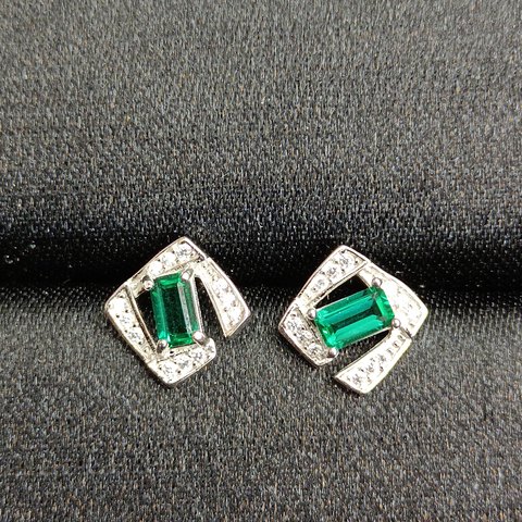 Lab-Grown Emerald Earrings, Jewelry & Accessories from Taizhou, China - Lanmao Jewelry — Taizhou Huihuan International Trading Co., Ltd.