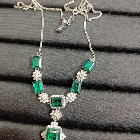 Lab-Grown Emerald Necklace, Jewelry & Accessories from Taizhou, China - Lanmao Jewelry — Taizhou Huihuan International Trading Co., Ltd.