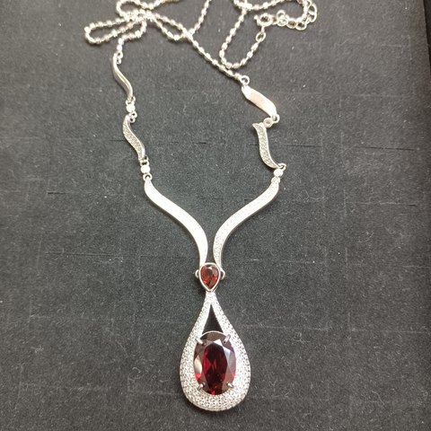 Garnet Necklace, Jewelry & Accessories from Taizhou, China - Lanmao Jewelry — Taizhou Huihuan International Trading Co., Ltd.