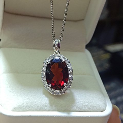 Garnet Pendant — Chain Not Included, Jewelry & Accessories from Taizhou, China - Lanmao Jewelry — Taizhou Huihuan International Trading Co., Ltd.