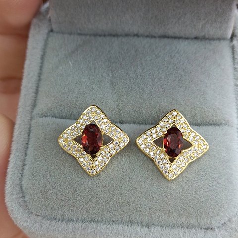 Garnet Earrings, Jewelry & Accessories from Taizhou, China - Lanmao Jewelry — Taizhou Huihuan International Trading Co., Ltd.