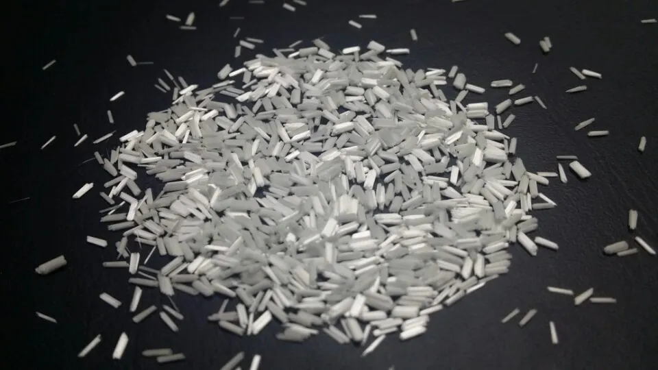 Jushi 568H & 568HD Chopped Strands for PA (Polyamide) Glass Fiber Reinforcement | 巨石 568H & 568HD PA用短切原丝 玻纤增强尼龙专用, Fiberglass & Composites from Tongxiang, 中国 - Jushi Group Co., Ltd. - view 3