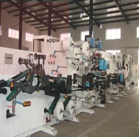 Fully Automatic High-Speed Disposable T-Shaped Diaper Pad Making Machine Customizable, Diaper / Pad Making Machine from Quanzhou City, China - Quanzhou Shengquan Machinery Equipment Co., Ltd. - view 2