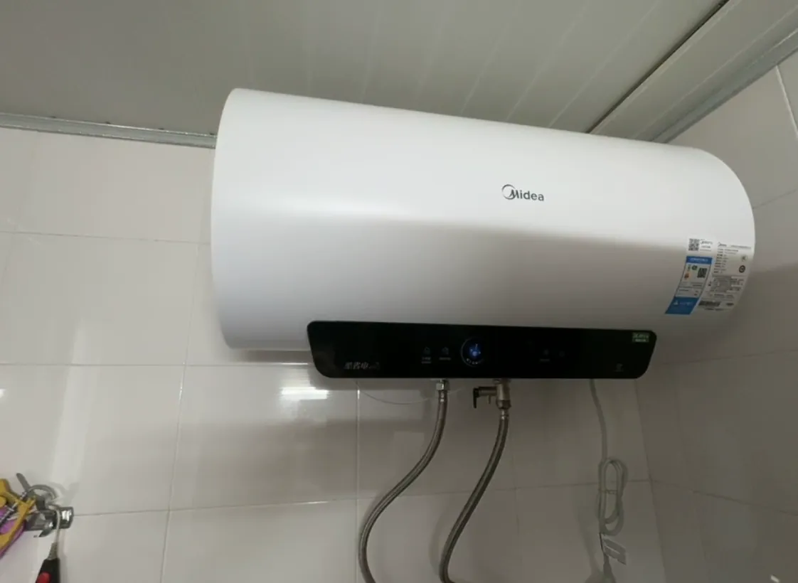 Electric Water Heater Official Genuine 60L Household Bathroom Energy-Saving Fast Heating, No Need to Replace Magnesium Rod, Grade 1 Efficiency, Storage Type, Water Heaters from Taizhou, China - TaiZhou Huihuan International Trading Co., Ltd. - view 1